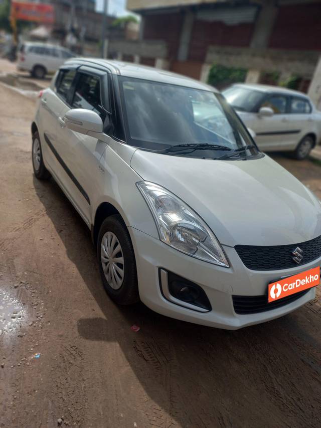 https://images10.gaadi.com/usedcar_image/3605986/original/processed_img2884290__used_car_2884290_1696490820.jpg?imwidth=6400