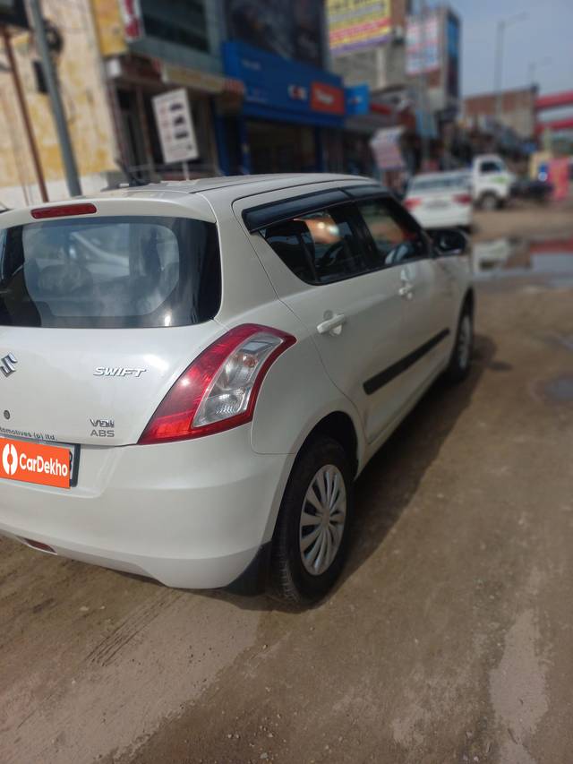 https://images10.gaadi.com/usedcar_image/3605986/original/processed_img2884290__used_car_2884290_1696490894.jpg?imwidth=6401