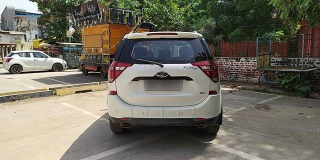 https://images10.gaadi.com/usedcar_image/3606003/original/28__VCC_1796195_96_1695885790.jpg?imwidth=6402