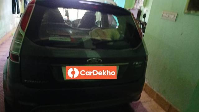 https://images10.gaadi.com/usedcar_image/3606021/original/processed_94418d21-c2aa-4d11-a204-2371bb778d4b.jpg?imwidth=6401