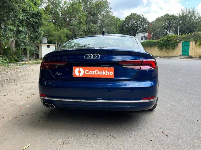 https://images10.gaadi.com/usedcar_image/3606124/original/processed_img2884377__usedcar_whatsappimage2023_09_11at13031pm_3__2884377_1696495336.jpeg?imwidth=6401