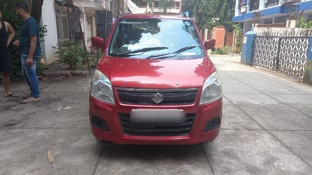 https://images10.gaadi.com/usedcar_image/3606152/original/28__VCC_1796243_94_1695887899.jpg?imwidth=6401