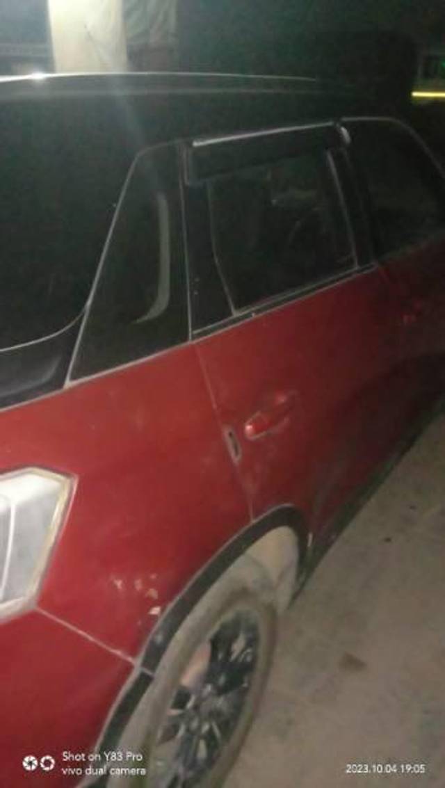 https://images10.gaadi.com/usedcar_image/3606156/original/processed_f9ee552e-dc3f-407b-854d-5b3cf6a3d442.jpg?imwidth=6402