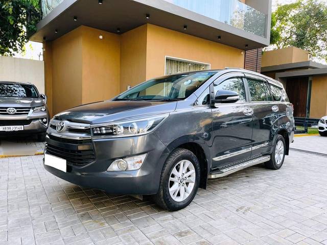 https://images10.gaadi.com/usedcar_image/3606161/original/processed_img2884405__usedcar_1_5__10151696494752_1696494873.jpeg?imwidth=6401