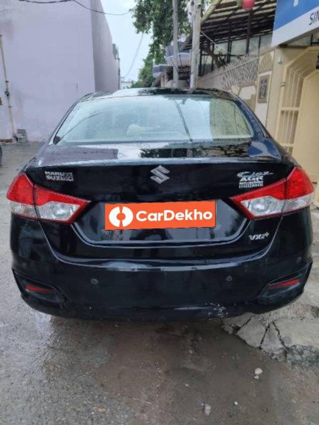 https://images10.gaadi.com/usedcar_image/3606658/original/processed_e81aa2e5-a3e6-49f6-bdab-9fcf10fb92a2.jpg?imwidth=6402