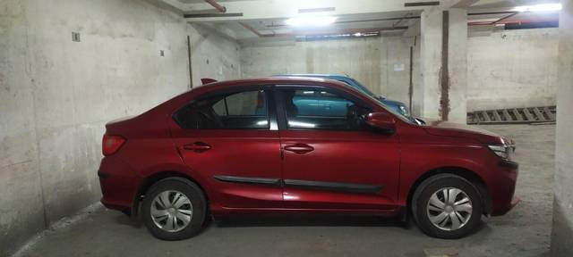 https://images10.gaadi.com/usedcar_image/3606705/original/processed_67fc7c2c-302d-4025-a62c-58f0d4e064bb.jpg?imwidth=6400