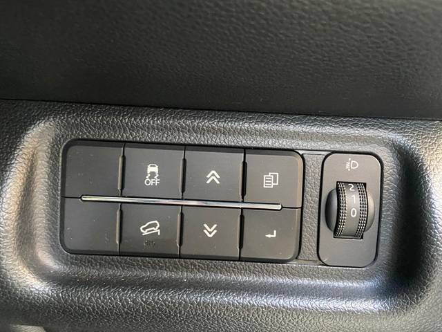 https://images10.gaadi.com/usedcar_image/3606761/original/img2884771__used_car_2884771_1696512938.jpg?imwidth=6402