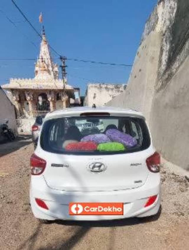 https://images10.gaadi.com/usedcar_image/3606816/original/processed_c978bc41-c36e-4dc6-a0e2-07f95ffe35bf.jpg?imwidth=6401