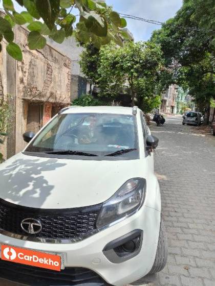 Tata Nexon 1.2 Revotron XM Tata Nexon 1.2 Revotron XM