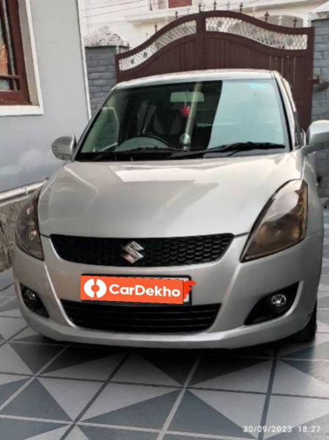 https://images10.gaadi.com/usedcar_image/3606870/original/processed_d632eec4-ee11-45d2-8f11-50515b97d680.jpg?imwidth=6400