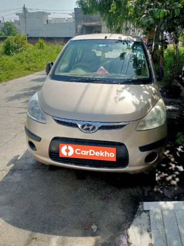https://images10.gaadi.com/usedcar_image/3607065/original/processed_84b1cc35-89fa-46d6-b8d6-3295eee296bc.jpg?imwidth=6400