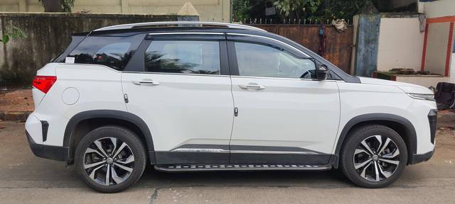 https://images10.gaadi.com/usedcar_image/3607077/original/img2884829__used_car_2884829_1696532615.jpg?imwidth=6401