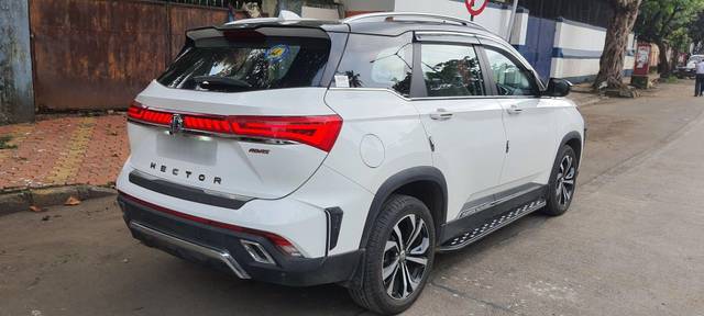 https://images10.gaadi.com/usedcar_image/3607077/original/processed_img2884829__used_car_2884829_1696532620.jpg?imwidth=6402