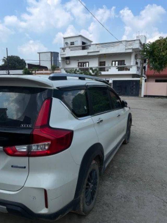 https://images10.gaadi.com/usedcar_image/3607115/original/processed_79ea862d-ddcc-4719-9f60-3d03fb3e96a2.jpeg?imwidth=6401