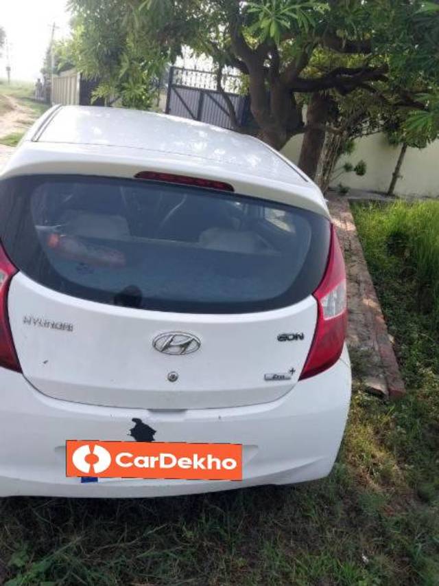 https://images10.gaadi.com/usedcar_image/3607135/original/processed_14da6839-00c8-4e7b-aa48-09b6472ba532.jpg?imwidth=6401