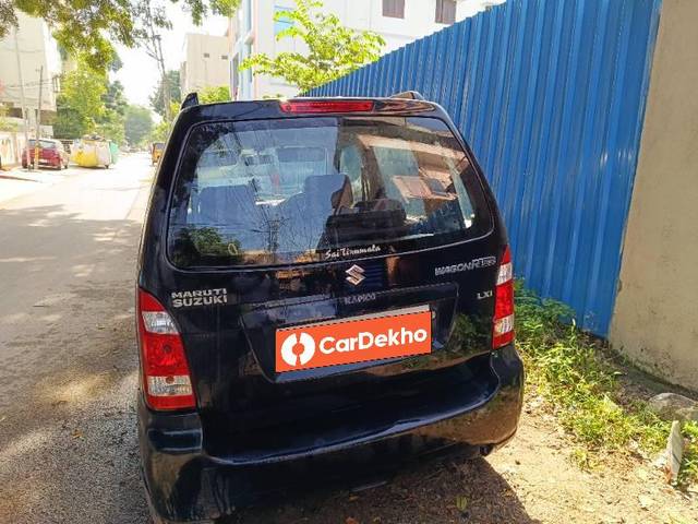 https://images10.gaadi.com/usedcar_image/3607351/original/processed_fe9b9cca-d2a2-44ea-bb9d-da11057175f2.jpg?imwidth=6401