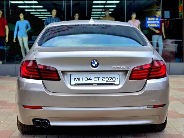 https://images10.gaadi.com/usedcar_image/3607406/original/processed_ce264fb73a51d67de126d658cf67db5b.jpg?imwidth=6401