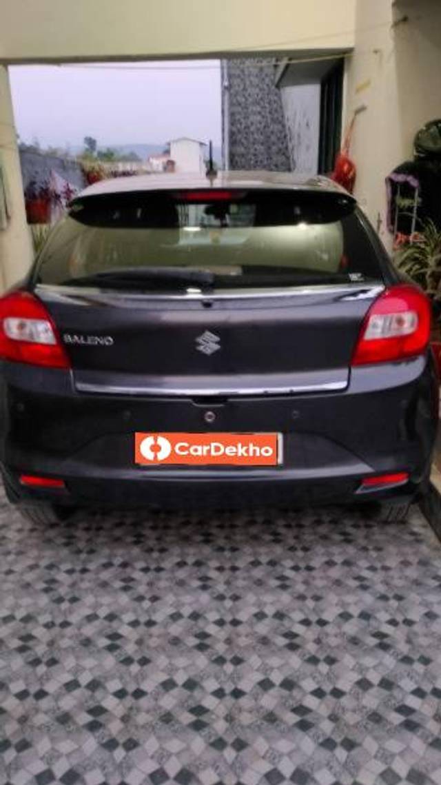 https://images10.gaadi.com/usedcar_image/3607538/original/processed_6b832402-975a-4df2-b6a7-3b8dbc21e6b0.jpg?imwidth=6401