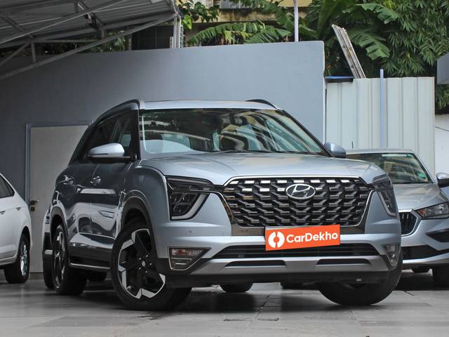 https://images10.gaadi.com/usedcar_image/3607563/original/processed_img2885040__usedcar_1_2885040_1697094908.jpg?imwidth=6400
