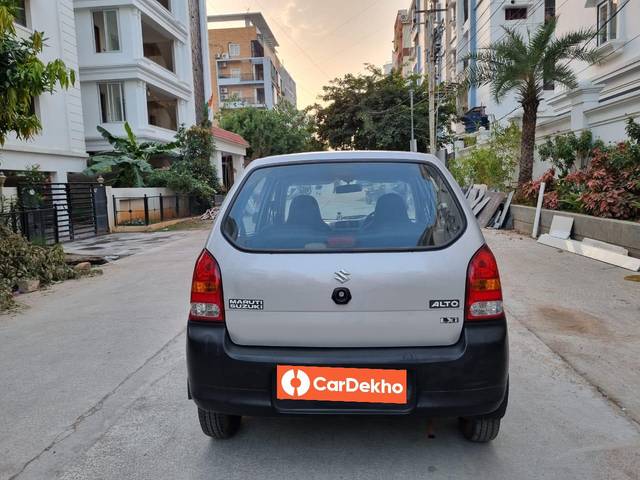 https://images10.gaadi.com/usedcar_image/3607665/original/processed_img2885093__used_car_2885093_1696581011.jpg?imwidth=6402