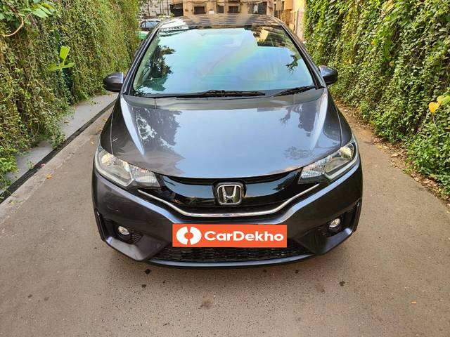 https://images10.gaadi.com/usedcar_image/3607840/original/processed_img2885199__usedcar_whatsappimage2023_10_26at45354pm_2885199_1698390206.jpeg?imwidth=6400