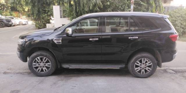 https://images10.gaadi.com/usedcar_image/3608128/original/29__VCC_IMG_1695982345593_1796907_95_1695982703.jpg?imwidth=6401
