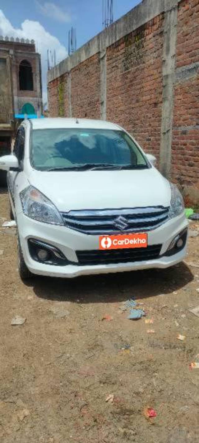 https://images10.gaadi.com/usedcar_image/3608798/original/processed_b35e073f-daac-4452-be85-e945e278e40f.jpg?imwidth=6402