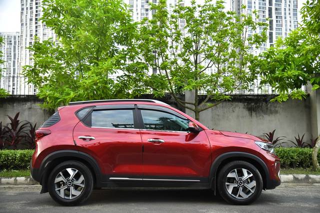 https://images10.gaadi.com/usedcar_image/3609159/original/img2885773__used_car_2885773_1696666762.jpg?imwidth=6401