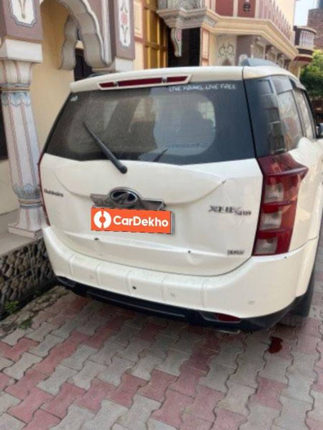 https://images10.gaadi.com/usedcar_image/3609221/original/processed_cb66d174-1fd6-49d8-8862-9094972e7cb5.jpeg?imwidth=6401