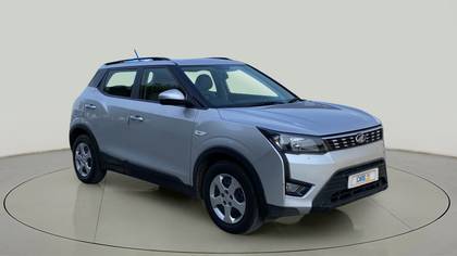 Mahindra XUV300 W6 Diesel BSIV Mahindra XUV300 W6 Diesel BSIV