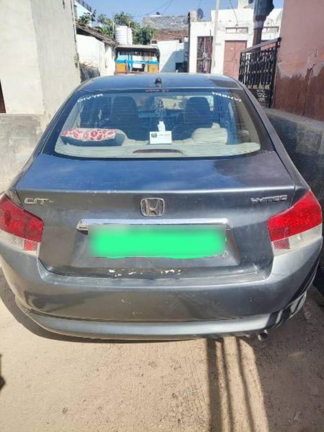 https://images10.gaadi.com/usedcar_image/3609430/original/processed_3f6029c5-7bec-44cc-922f-883faaf66134.jpg?imwidth=6401