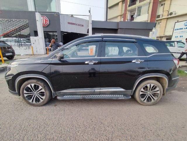 https://images10.gaadi.com/usedcar_image/3609600/original/processed_c8317564-c6f9-457d-b219-80fe2367ebd2.jpg?imwidth=6400