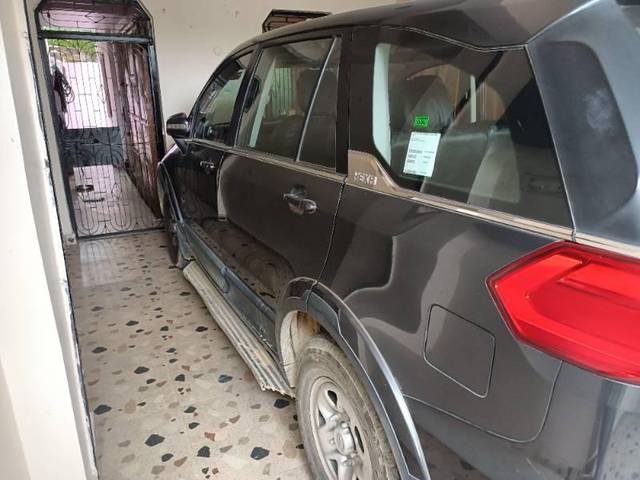 https://images10.gaadi.com/usedcar_image/3609609/original/processed_27a3378a-053c-45ad-8e79-e9360bd3de97.jpg?imwidth=6402