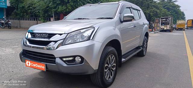 https://images10.gaadi.com/usedcar_image/3609980/original/processed_img2886224__used_car_2886224_1696693352.jpg?imwidth=6402