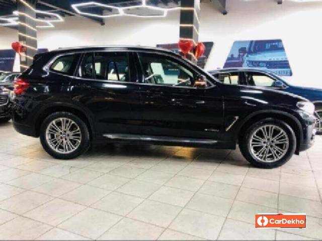 https://images10.gaadi.com/usedcar_image/3610023/original/processed_img2886238__used_car_2886238_1696695821.jpg?imwidth=6401