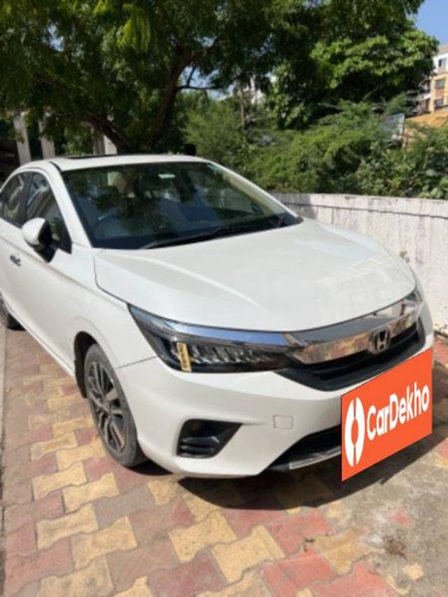 https://images10.gaadi.com/usedcar_image/3610132/original/processed_d4ceba25-7d39-4a96-a792-b3355503c2c0.jpeg?imwidth=6400