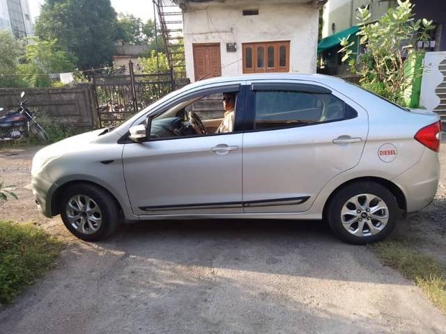 https://images10.gaadi.com/usedcar_image/3610291/original/processed_2f662927-c82f-4836-b581-e51c9dc98ad2.jpg?imwidth=6400