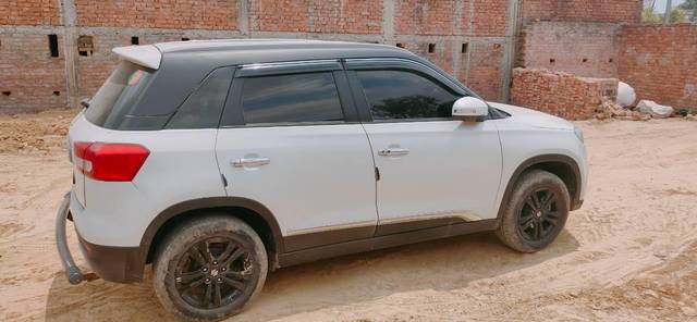 https://images10.gaadi.com/usedcar_image/3610557/original/processed_507ae297-af65-4693-b795-b0972f602294.jpg?imwidth=6401