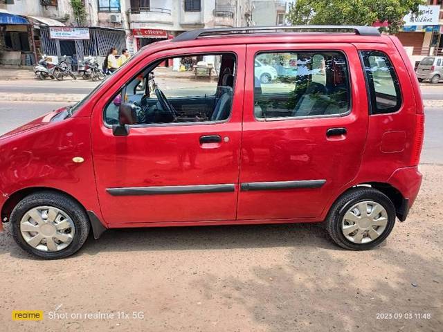 https://images10.gaadi.com/usedcar_image/3610864/original/processed_abf35ed2-8e09-400f-8f62-6158129753e0.jpg?imwidth=6402