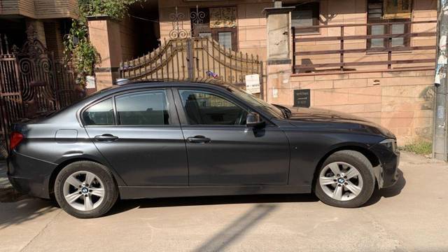https://images10.gaadi.com/usedcar_image/3610927/original/processed_99f16e53-71f3-488d-9433-11b0802dbeb9.jpeg?imwidth=6401