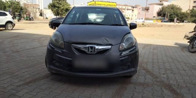 https://images10.gaadi.com/usedcar_image/3610976/original/01__VCC_1797640_94_1696156226.jpg?imwidth=6400