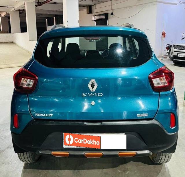 https://images10.gaadi.com/usedcar_image/3610996/original/processed_img2886549__used_car_2886549_1696764987.jpg?imwidth=6402