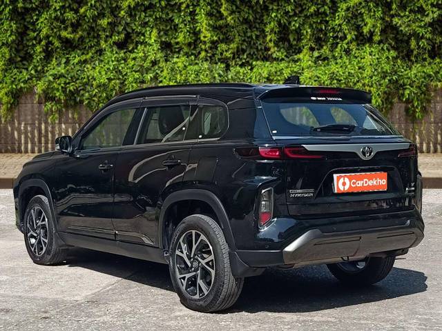 https://images10.gaadi.com/usedcar_image/3611002/original/processed_img2886551__used_car_2886551_1696765259.jpg?imwidth=6402