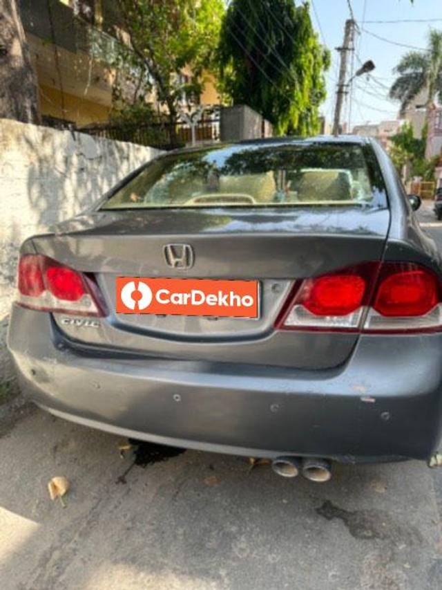 https://images10.gaadi.com/usedcar_image/3611041/original/processed_71263763-b03d-403e-ab93-e703fe488e86.jpeg?imwidth=6401