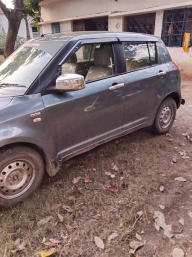 https://images10.gaadi.com/usedcar_image/3611100/original/processed_6b35ceca-adec-4535-b2ab-823d104efb17.jpg?imwidth=6401