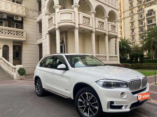 https://images10.gaadi.com/usedcar_image/3611186/original/processed_img2886629__used_car_2886629_1696772435.jpg?imwidth=6401