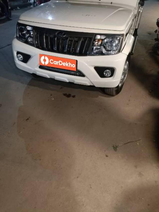 https://images10.gaadi.com/usedcar_image/3611352/original/processed_51fb81b7-6c05-4d07-967d-c0c4a9d7eb6b.jpg?imwidth=6401