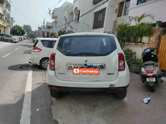 https://images10.gaadi.com/usedcar_image/3611356/original/processed_b84c966b-88ac-4460-b7ed-d7e97c4f3669.jpg?imwidth=6401