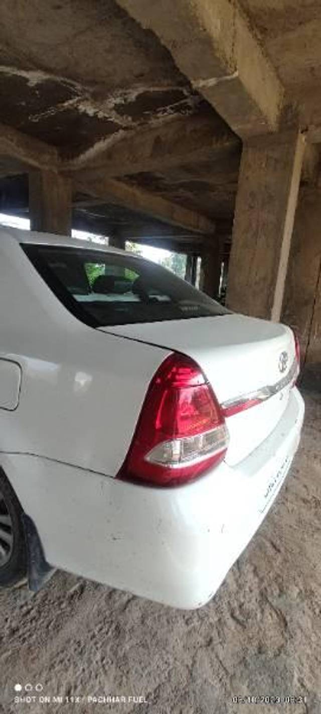 https://images10.gaadi.com/usedcar_image/3611504/original/processed_d1c0c339-e7df-4a8c-8d63-5f2eeb6c64f9.jpg?imwidth=6402