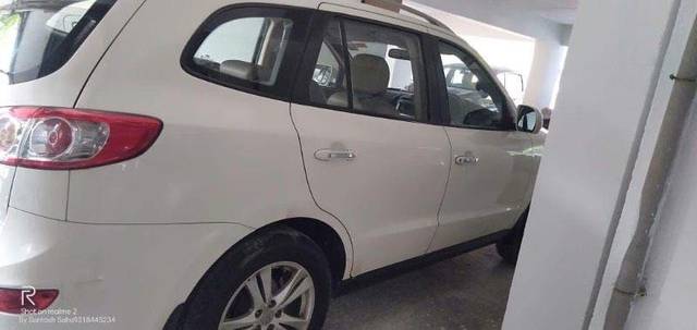 https://images10.gaadi.com/usedcar_image/3611511/original/processed_7ff5b082-0538-4688-93d3-0d7e73c966e1.jpeg?imwidth=6402